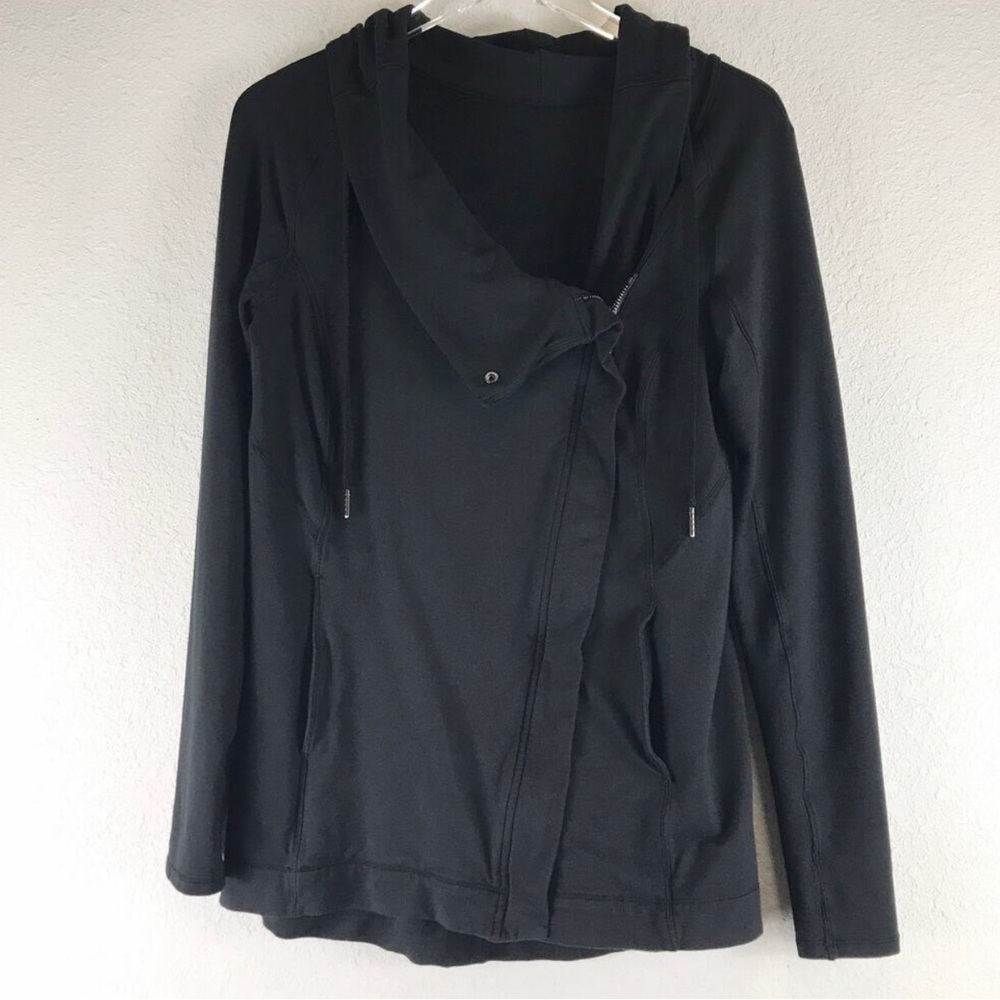 Lululemon Coast Easy Wrap Cocoon Jacket Zipper Front Black Athleisure Workout 6